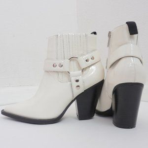 Fashion Nova Ivory Pointed Toe 4" Heel SZ 8 Faux Patent Leather Western Boot